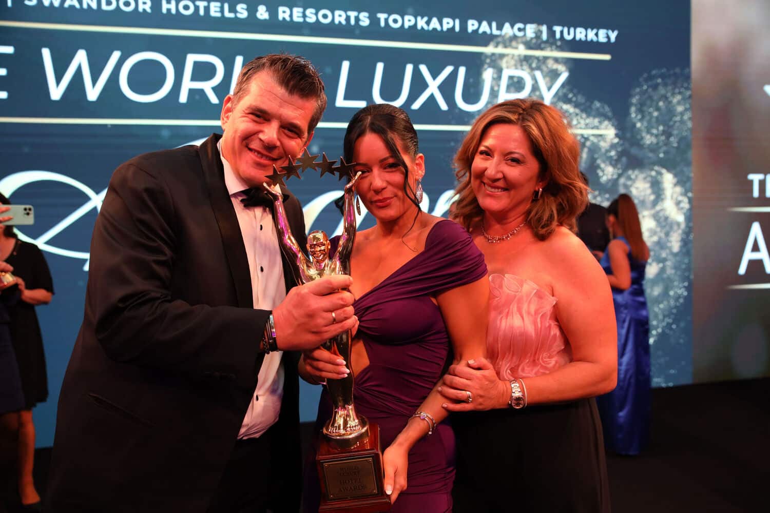 2 World Luxury Hotel Awards Panagiotis Iglesis Artemis Argyrou