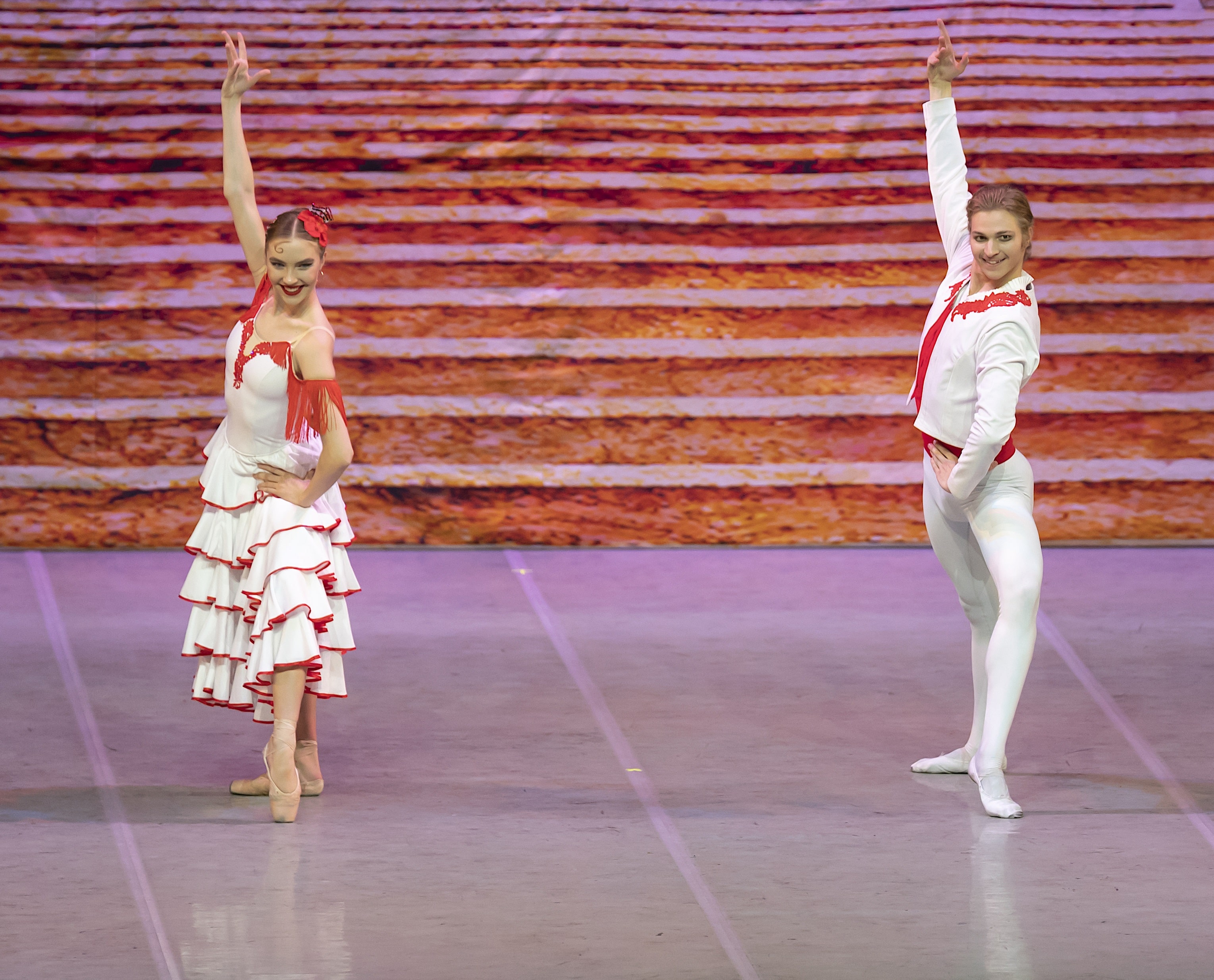 KARYO8RAFSTHS Kiev City Ballet 4