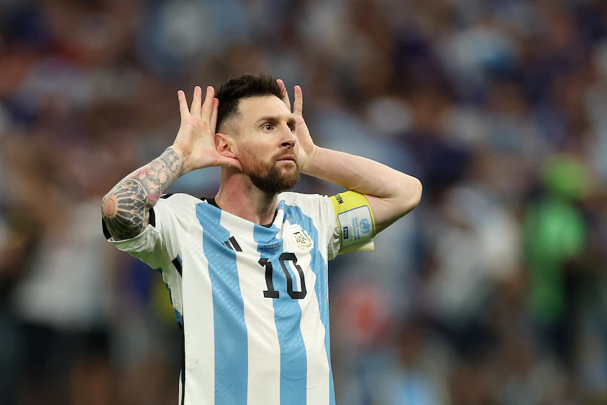messi https://www.abc.net.au/news/2022-12-10/the-12-photos-sum-up-world-cup-madness-argentina-netherlands/101757584