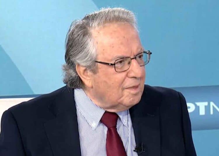 Influencer ή επιδραστής; Ο Μπαμπινιώτης «σβήνει» τον αγγλικό όρο και φέρνει τα πάνω κάτω στα social media!